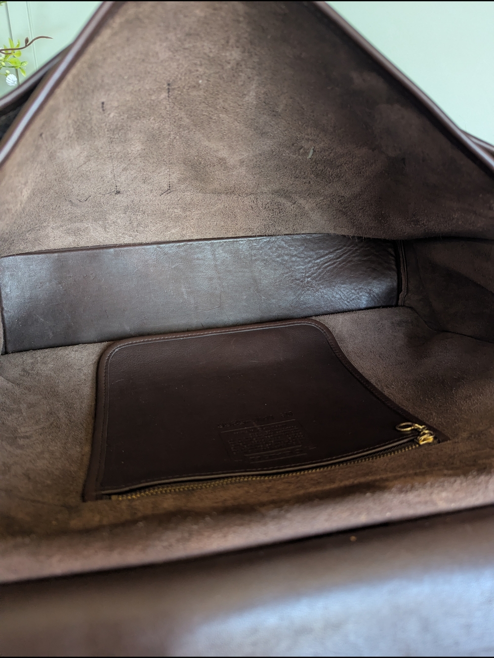 vintage Coach BeekmanBriefcase (Style #5266), an iconic dowel-top design first - Picture 9 of 12